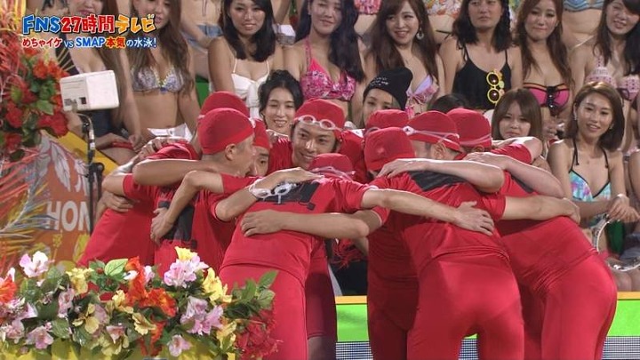 27時間テレビ　観客の水着ギャルがエロい画像 14