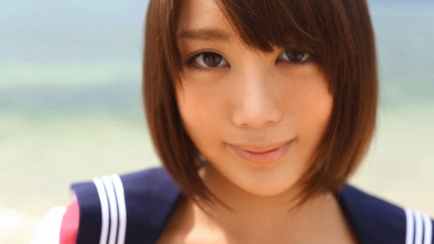 鈴村あいり　日焼け跡がエロいAV女優が浜辺で野外乱交セックスしてるエロ画像 2
