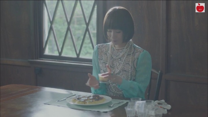 【画像】椎名林檎、完全にババア化 2