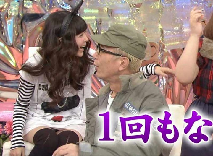 益若つばさのパンチラエロキャプ画像30枚 22