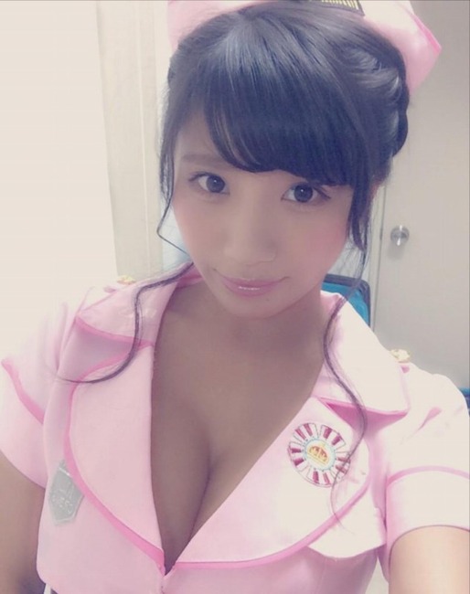 今夜のおかずになるグラビアアイドルの自撮りエロ写メ 4