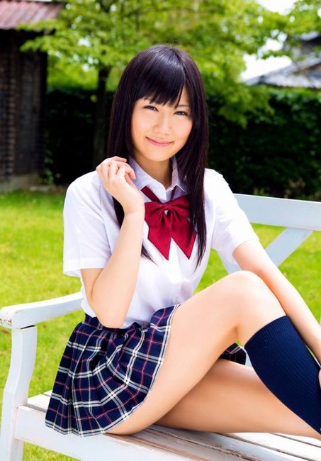 JK・制服姿のお姉さんのエロ画像 24