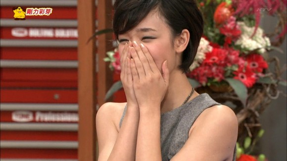 剛力彩芽の二の腕がエロいキャプ画像30枚 7