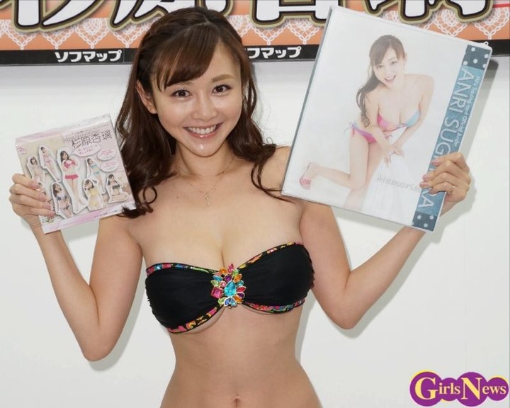 杉原杏璃　グラビアアイドルがエロ水着で誘惑してる画像まとめ30枚　ソフマップ 28