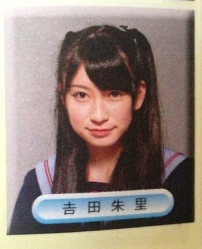 橋本環奈の卒業アルバムが流出！アイドルの卒アルまとめ 14