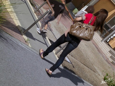 20代前半シンママが子連れなのにエロい…まだまだ女だよなｗｗｗｗｗ（素人盗撮エロ画像あり） 4