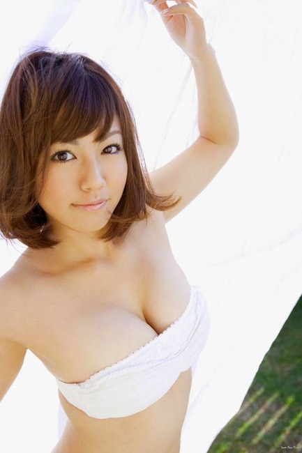 磯山さやか　巨乳グラビアアイドルのエロ画像35枚 14