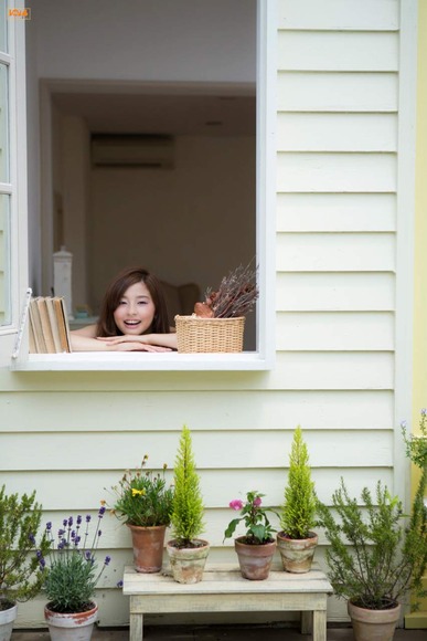 朝比奈彩の抜けるグラビア画像 19