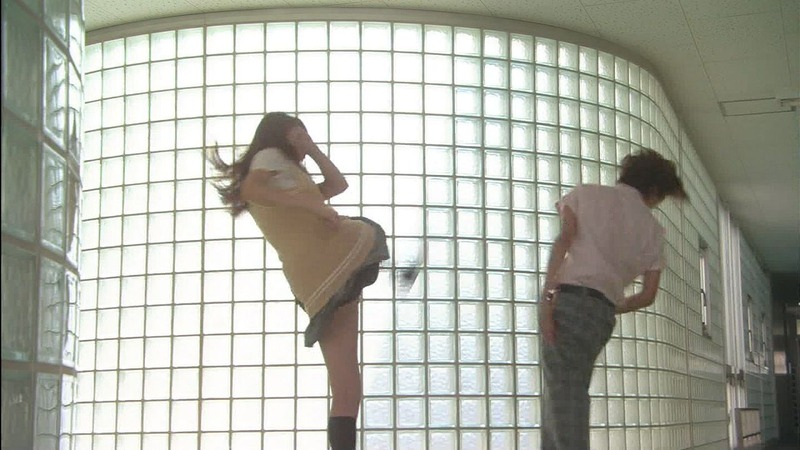 西内まりやがJK制服姿でアソコ抑えてるエロ画像 29