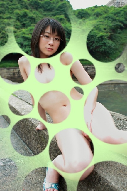 人気アイドルが全裸に見える水玉コラのエロ画像35枚 30