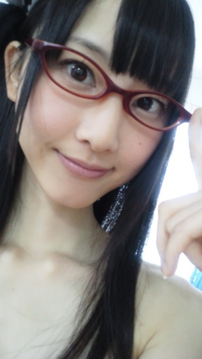 エロく見えるメガネっ娘な女の子の画像ください 7