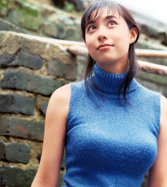 吹石一恵(28)女優の巨乳おっぱいがエロい画像40枚 28