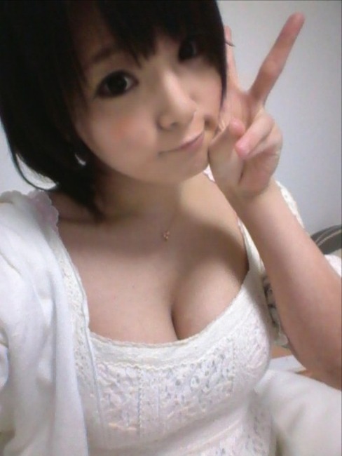 ももかさくら　爆乳AV女優のパイズリやフェラ画像がエロい 17