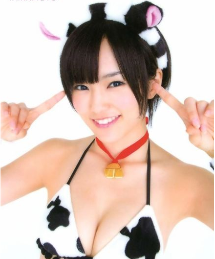 【画像】ハロプロやAKBってなんでグラビアで女豹ポーズ（四つん這い尻見せ）やらんの？ 3