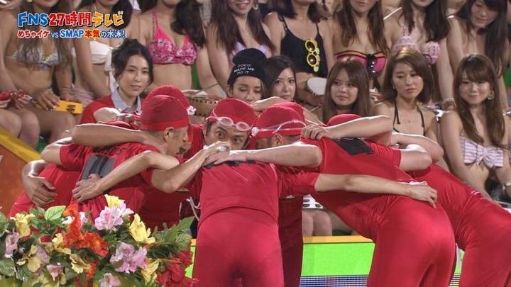 27時間テレビ　観客の水着ギャルがエロい画像 17