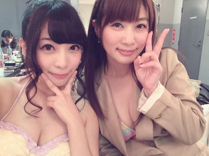 宮本彩希の胸の谷間に飛びつきたくなる自撮りエロ写メ・画像40枚 31