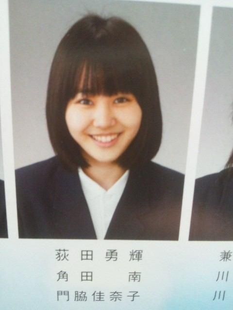 橋本環奈の卒業アルバムが流出！アイドルの卒アルまとめ 18