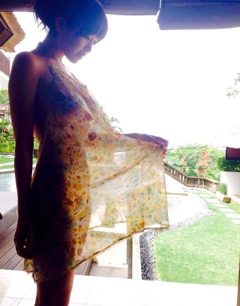 清水みさとのタンクトップから見える乳がエロい画像 15