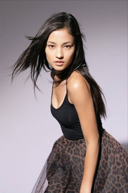 黒木メイサの生足がエロい画像36枚 26