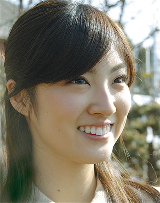 元モデルで女子アナの岩本乃蒼の太ももが綺麗な画像 19