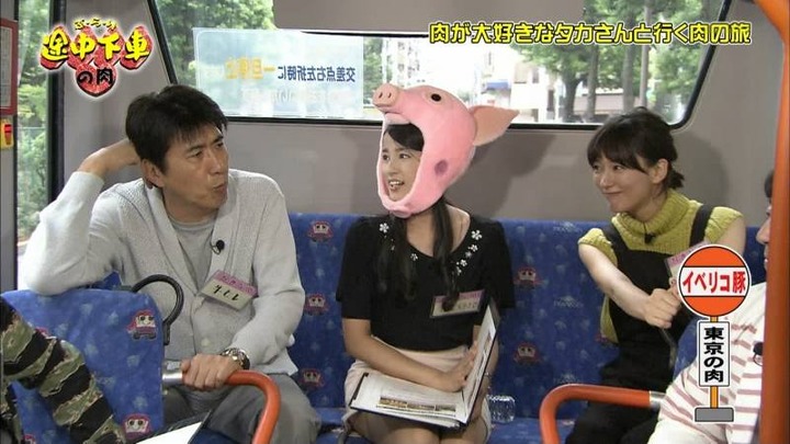 永島優美 女子アナウンサーがミニスカでパンチラしそう 29