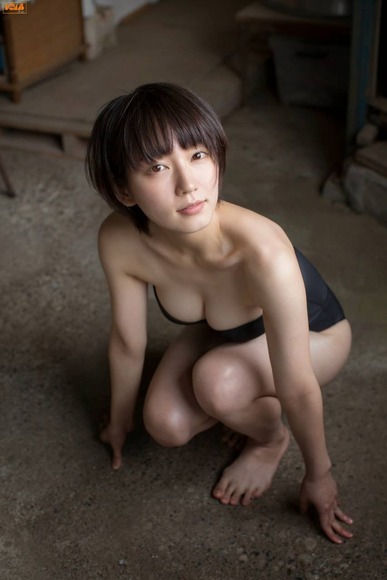 吉岡里帆　女優の水着姿がエロ可愛い画像まとめ 18