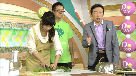 石原さとみの笑顔が可愛いエロキャプ画像まとめ 31