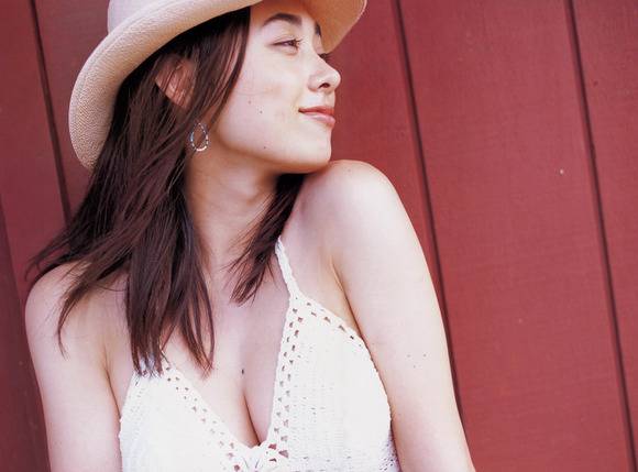 吹石一恵(28)女優の巨乳おっぱいがエロい画像40枚 5