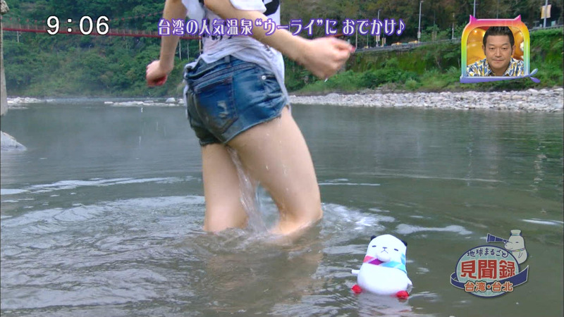 アイドルのムチムチ太ももがたまらないキャプ画像 16