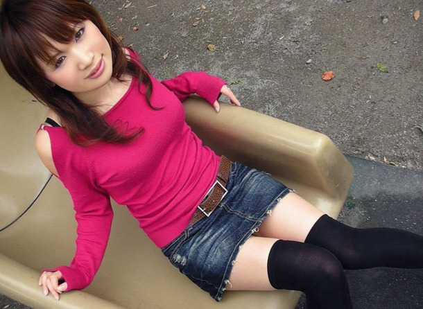 ニーソが似合う美少女な女の子のエロ画像40枚 34