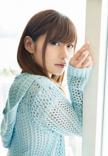 紺野ひかる　AV女優の下着姿がエロい画像 15