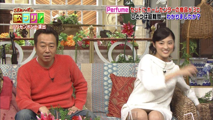 2014年　年末の女子アナ・アイドルの胸チラパンチラ画像118枚 112