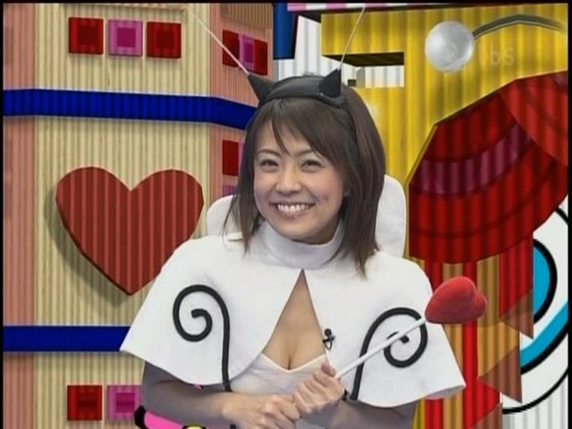小林麻耶のミニスカパンチラ画像まとめ 2