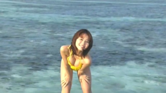 市川由衣　女優/歌手のセミヌードがエロい画像30枚 11
