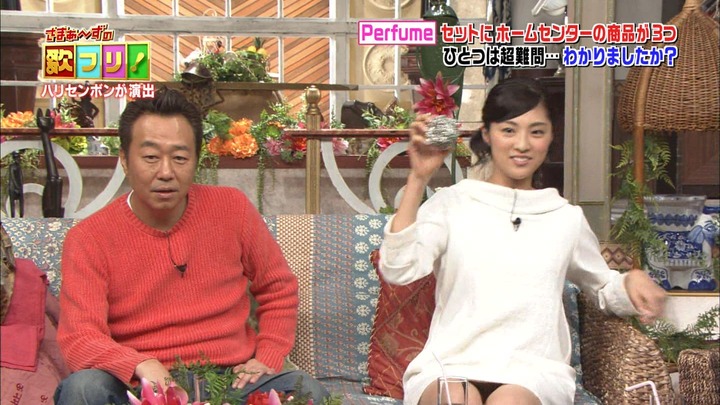 2014年　年末の女子アナ・アイドルの胸チラパンチラ画像118枚 109