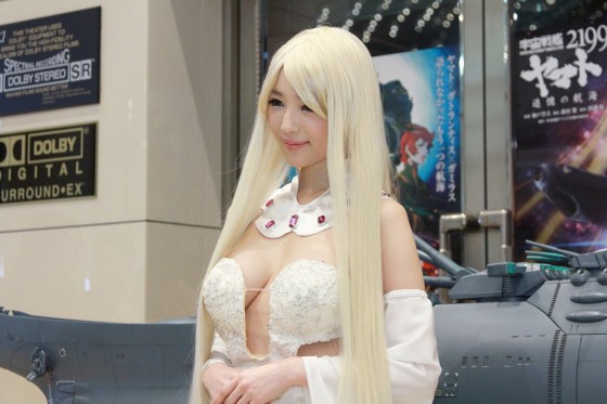【画像】森下悠里、胸元あらわな超セクシー『宇宙戦艦ヤマト』コス披露！ 3