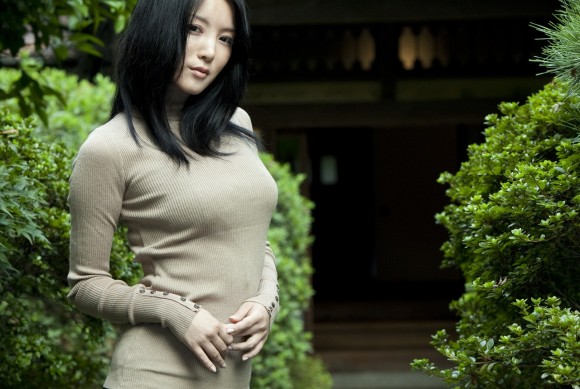 セーター・ニット姿の巨乳お姉さんの着衣おっぱいエロ画像まとめ 10