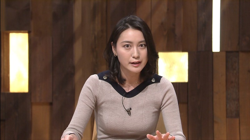 小川彩佳（39）女子アナウンサーの着衣巨乳おっぱいがエロい画像 1