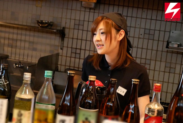 東海地方で見つけた素人居酒屋店員をナンパハメ撮りしてるエロ画像 2