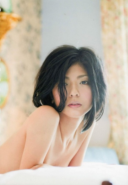 宮地真緒　女優のヘアヌード姿がエロい画像65枚 58