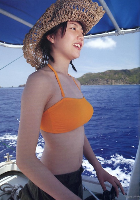 長澤まさみが脇と背中が丸見えなドレスを着て日本アカデミー賞に出演 32