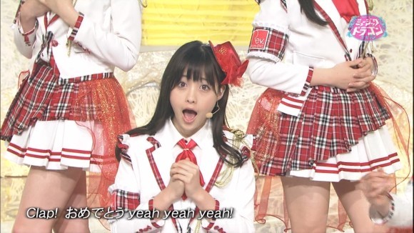 橋本環奈さんがライブ中にパンチラしてるエロ画像50枚 10