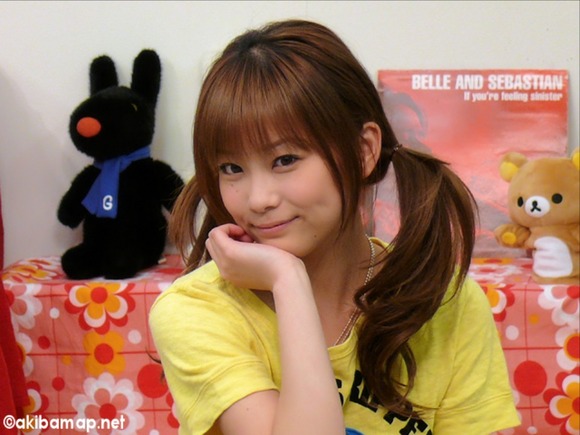 重盛 さと美　巨乳グラビアアイドルのエロ画像40枚 10