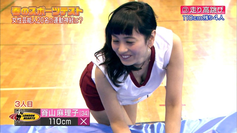 【エロ画像】ロンドンハーツで尾崎ナナ、磯山さやか、手島優、益若つばさが胸チラしまくりｗ 46
