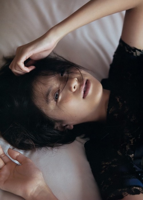 榮倉奈々（えいくらなな）女優のエロ水着画像ください！ 28
