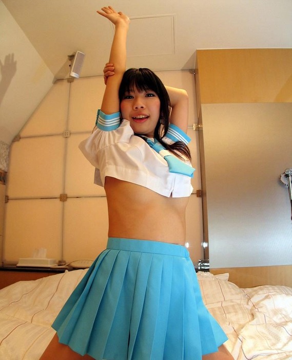 コスプレしてる可愛い女の子の画像ください 37