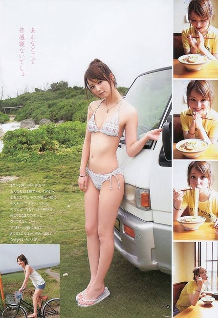 佐々木希の水着やサンタコスプレがエロい画像40枚 35