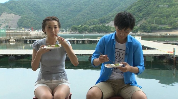 山崎真実　大阪出身グラドルの着衣おっぱい画像 12