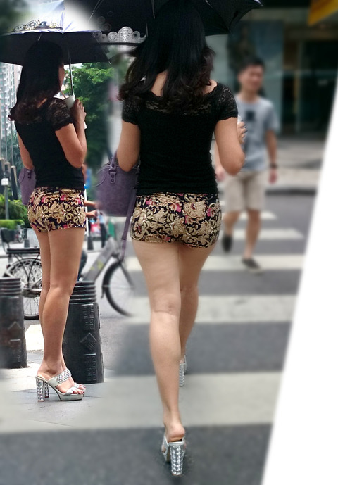 観光で来てる中国人の生足がなかなかエロいｗｗｗｗｗｗ（素人盗撮エロ画像あり） 4