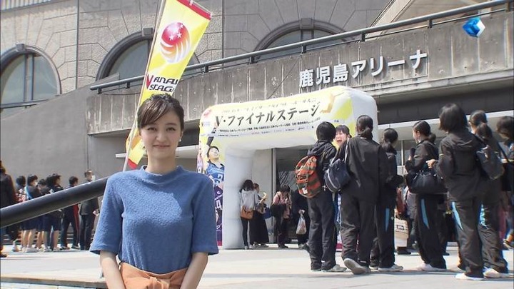 カメラにケツを向けて怒られてるエロキャプ画像他30枚 17